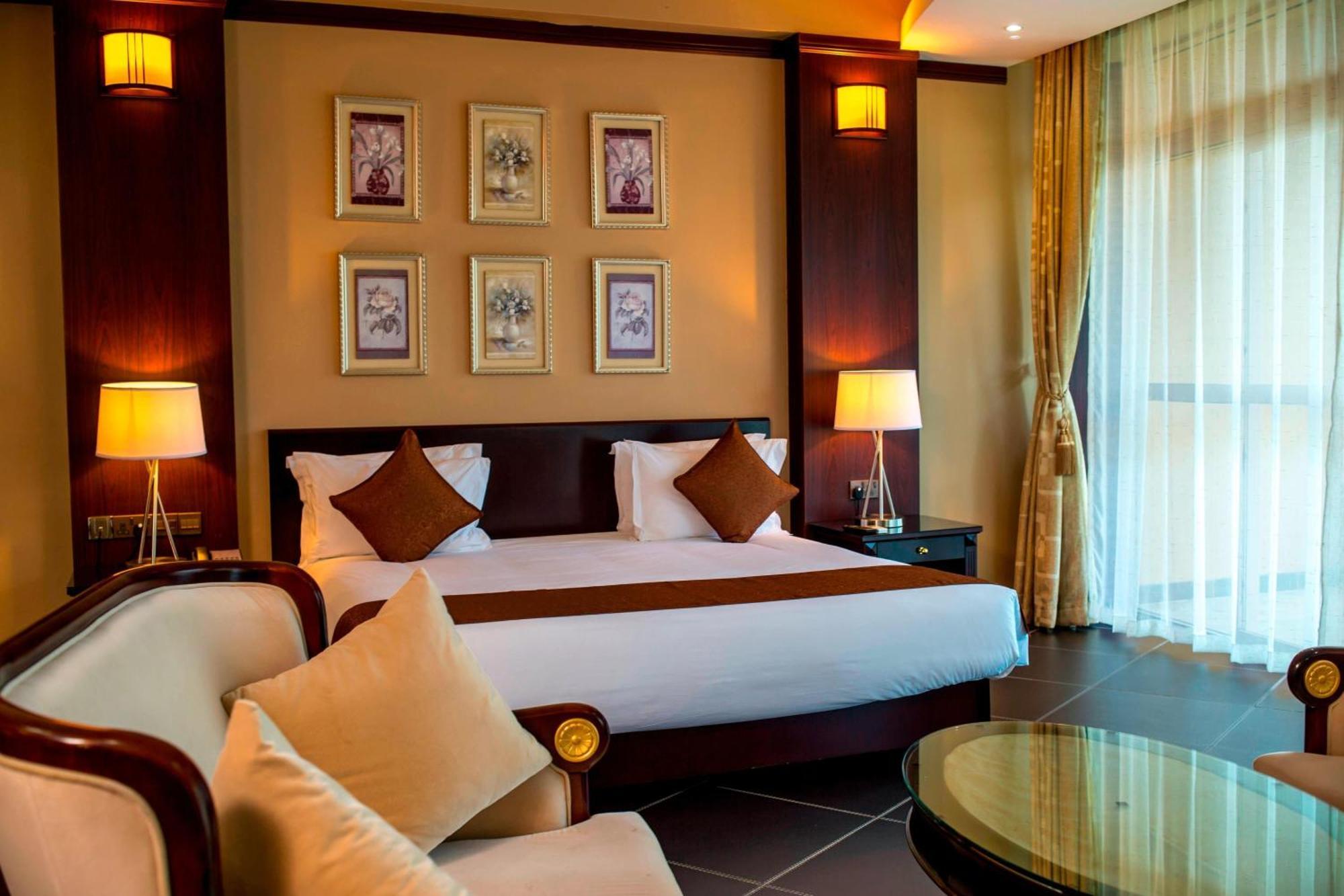 Protea Hotel By Marriott Entebbe Buitenkant foto